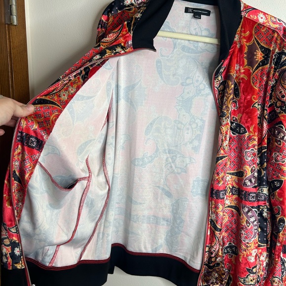 INC International Concepts Red Black Paisley Bomber Jacket Velvet Hip Hop Lux - Picture 5 of 10